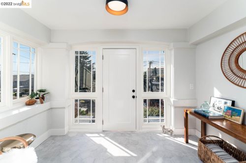 316 Elwood Ave, Oakland, CA 94610-1939