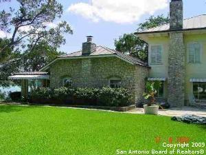 403 Prospect Hill Rd, Lake Hills, TX 78063-4328