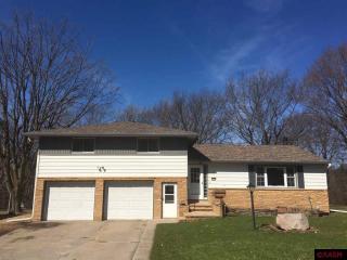 320 Haynes St, Mankato MN  56001-4631 exterior