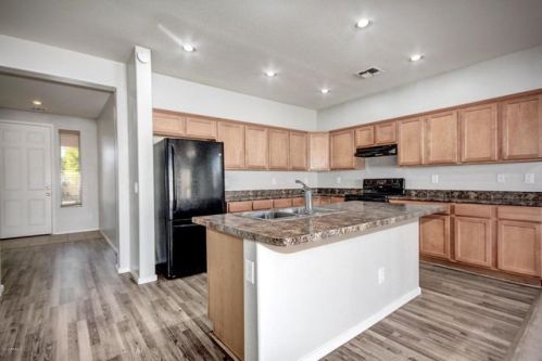 147 107th Dr, Avondale, AZ 85323-3308