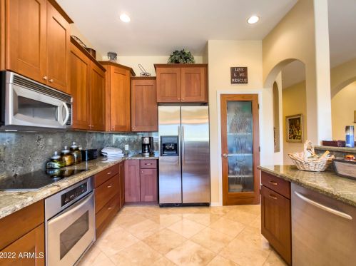 38233 31st Ave, Phoenix AZ  85086-7291 exterior