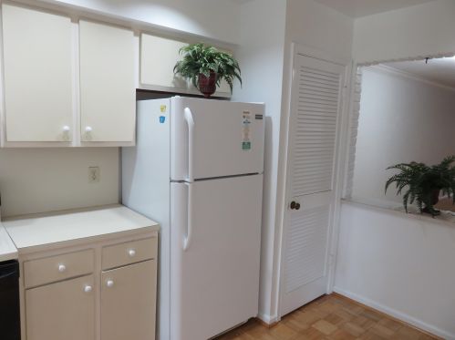 1443 27th Ave, Boynton Beach, FL 33426-8052