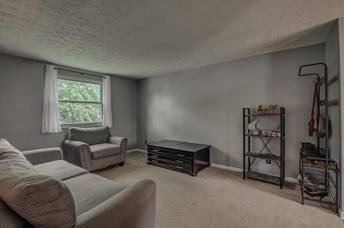 3334 Tallwood Ct, Covington KY  41018-2829 exterior