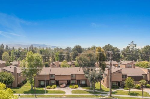 71 Center St, Redlands CA  92373-8174 exterior