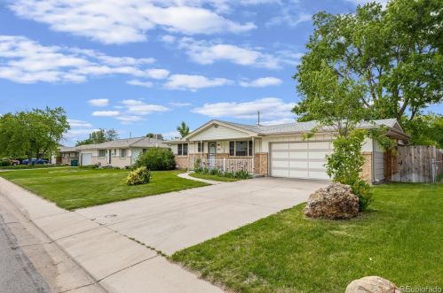 8652 Colorado Pl, Denver, CO 80232-6619