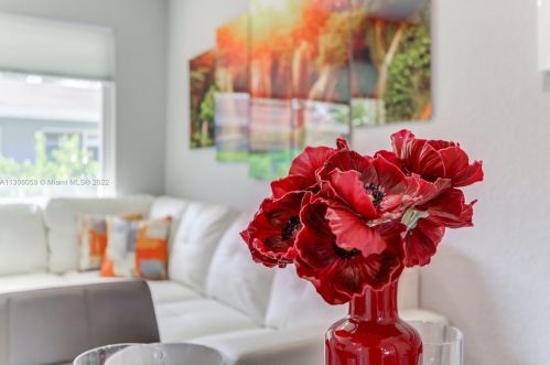 262 12th St, Delray Beach FL  33444-2916 exterior