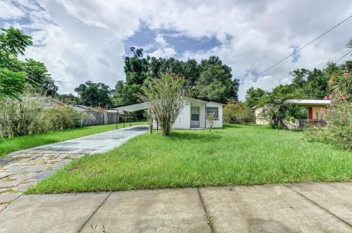 1018 Georgia Ave, Deland, FL 32724-5614