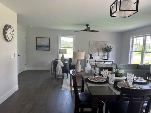 1108 Beacon Dr, Mishawaka IN  46544-6288 exterior