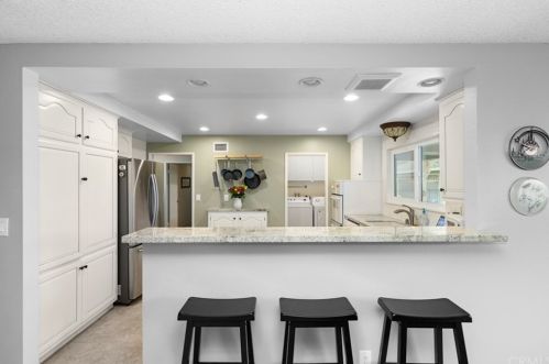 2717 Palmyra Ave, Orange CA 92869-4762 exterior