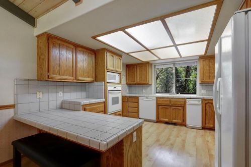 14955 Stinson Dr, Grass Valley CA  95949-6719 exterior