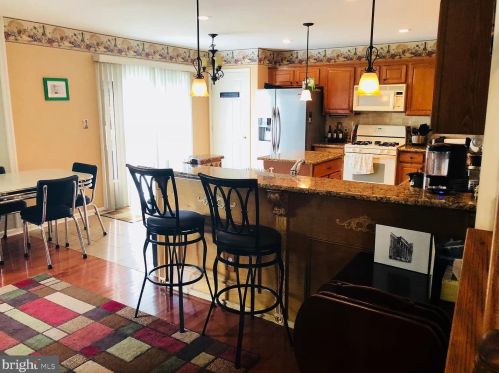 20 Birmingham Dr, Columbus NJ  08022-2342 exterior