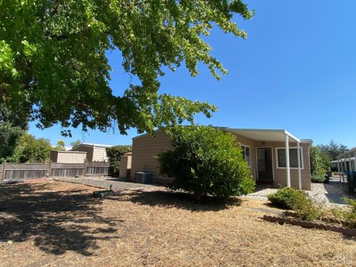 120 Westgate Cir, Santa Rosa CA  95401-9021 exterior