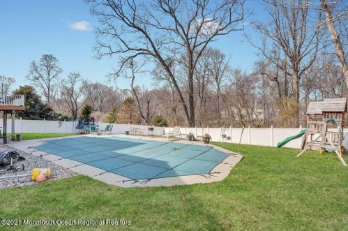 22 Chiswick Ct, Jackson Twp NJ 08527-1257 exterior