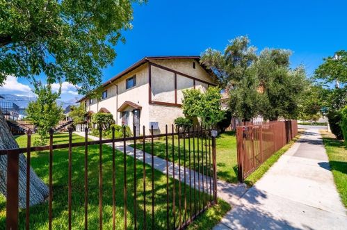 1877 Rosewood Ct, Ontario, CA 91764-3152