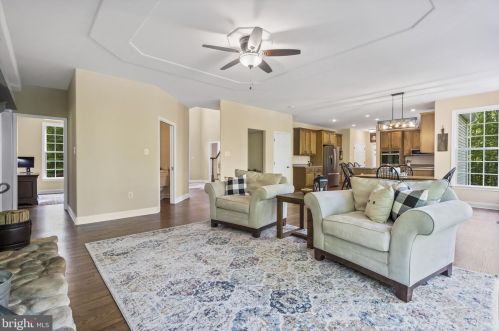 20 Hartlake Dr, Fredericksburg VA  22406-4635 exterior