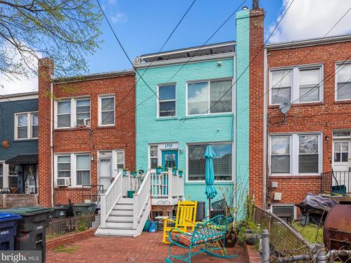 1715 Lang Pl, Washington DC  20002-3026 exterior