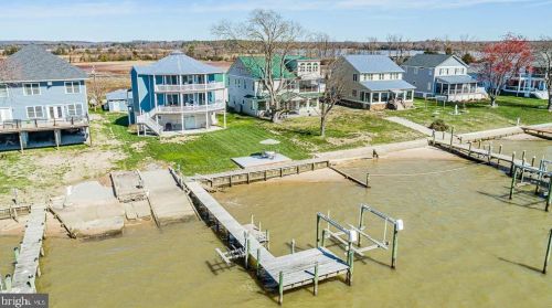 318 Rappa Point Rd, Foneswood, VA 22572-3215