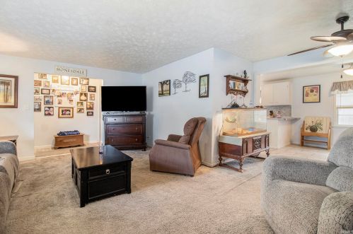 717 12 St, Mishawaka IN 46544-5441 exterior