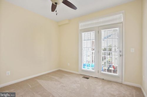 19179 Winmeade Dr, Leesburg VA  20176-6514 exterior