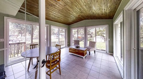 1618 Homberg Ln, Madison WI  53716-1928 exterior