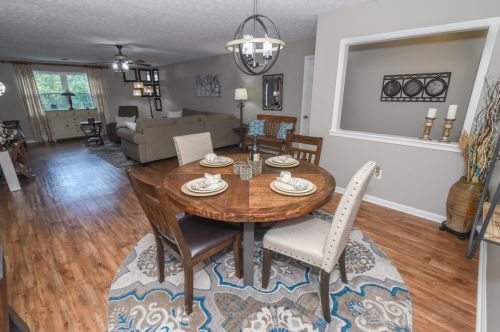 302 Keeneland Dr, Newport KY  41075-4071 exterior