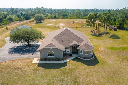 10005 Wheeler Rd, Lehigh Acres, FL 33936-2232