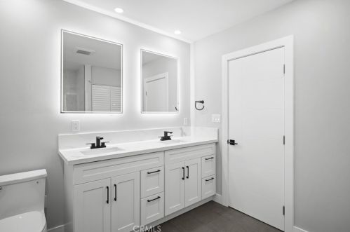 2116 Conchita St, Glendale CA  91208-2508 exterior