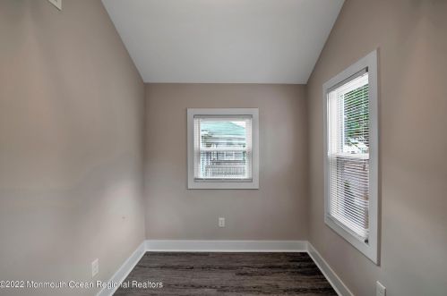 91 Bank St, Tinton Falls NJ  07701-1306 exterior