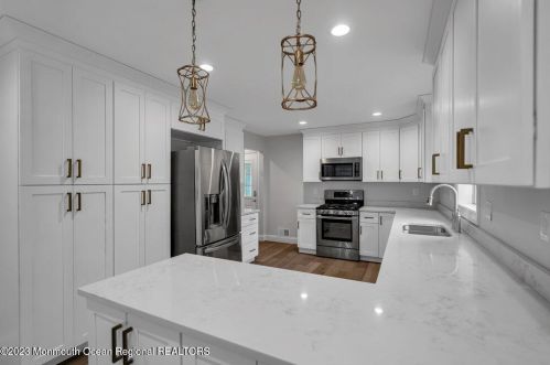 1001 Woodlane Rd, Jackson Twp NJ  08527-1555 exterior