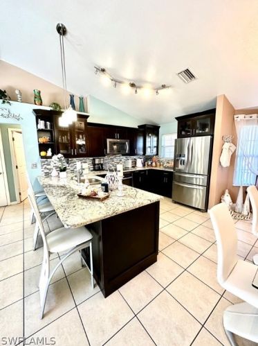 2615 20th St, Lehigh Acres, FL 33971-0506