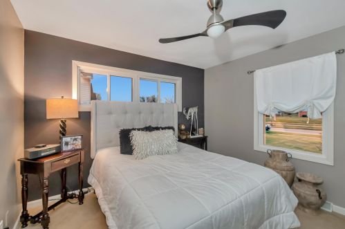 561 Vernon Heights Blvd, Marion OH  43302-5343 exterior