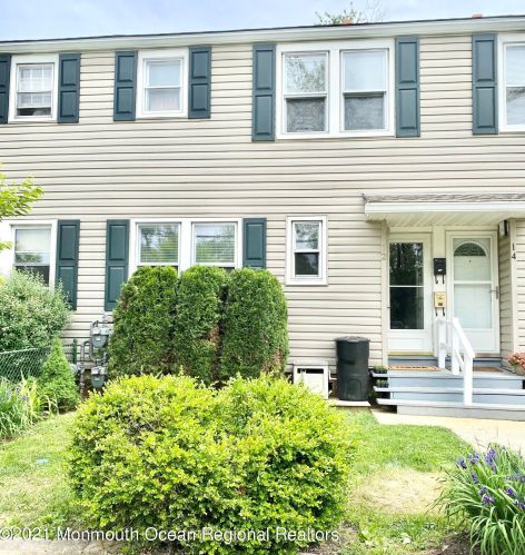 12 Barker Ave, Tinton Falls, NJ 07724-2909