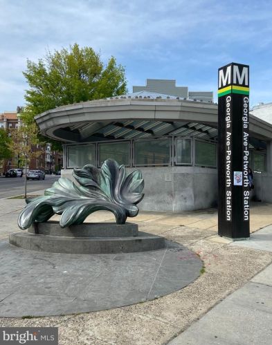 703 Taylor St, Washington DC 20017-2005 exterior