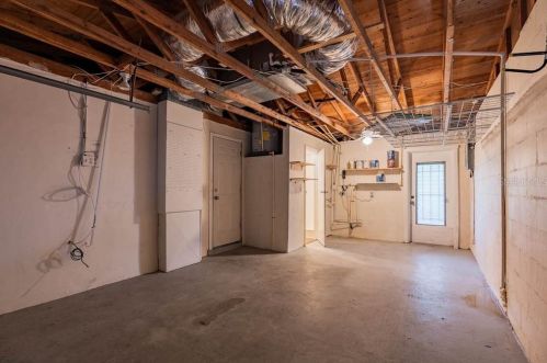 5110 Farley Dr, Tarpon Springs FL  34690-2010 exterior