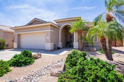 18304 Coconino Dr, Sun City, AZ 85374-8920