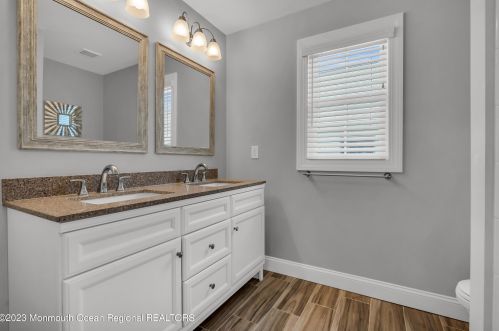 35 Laurel St, West Long Branch NJ  07764-1418 exterior