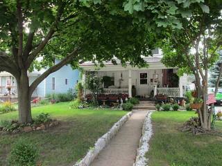 936 Main St, Urbana, OH 43078-1006