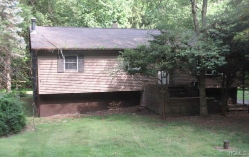244 Bull Mill Rd, Chester, NY 10918-2628