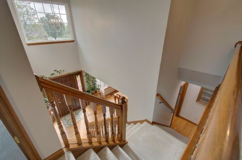 3916 Buckhill Dr, Covington KY  41018-2964 exterior