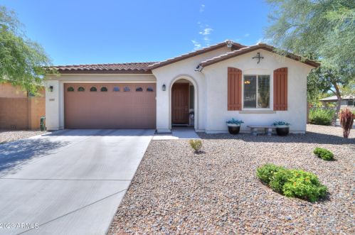 42087 Somerset Dr, Maricopa, AZ 85138-4581