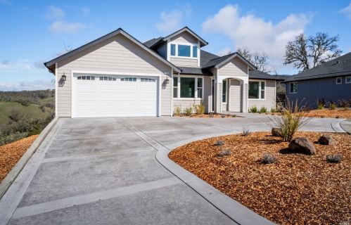 410 Tehuacan Rd, Ukiah CA  95482-2007 exterior