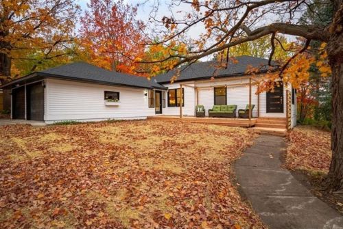 820 Vine St, Hudson, WI 54016-1721