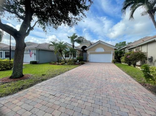 7110 Veneto Dr, Boynton Beach FL  33437-3741 exterior