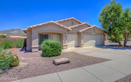 1295 Star Shadow Dr, Tucson, AZ 85713-1179