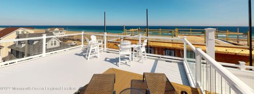 5 Fort Ave, Pelican Island NJ  08751-1512 exterior