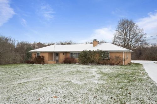 2557 Nicholson Rd, Sewickley, PA 15143-8502