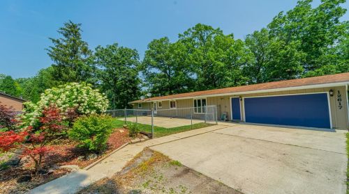 12617 Parrish Ave, Cedar Lake, IN 46303-9262