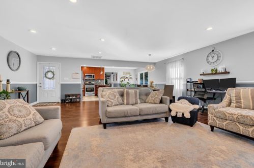 71 Harrington Cir, Willingboro NJ  08046-1823 exterior