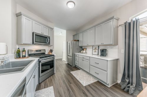 500 Edwards Blvd, Lake Geneva, WI 53147-4583