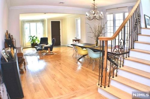 65 Homestead Ave, Palisades Park, NJ 07650-1126